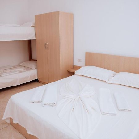 Hotel Perdja Велипойе Экстерьер фото