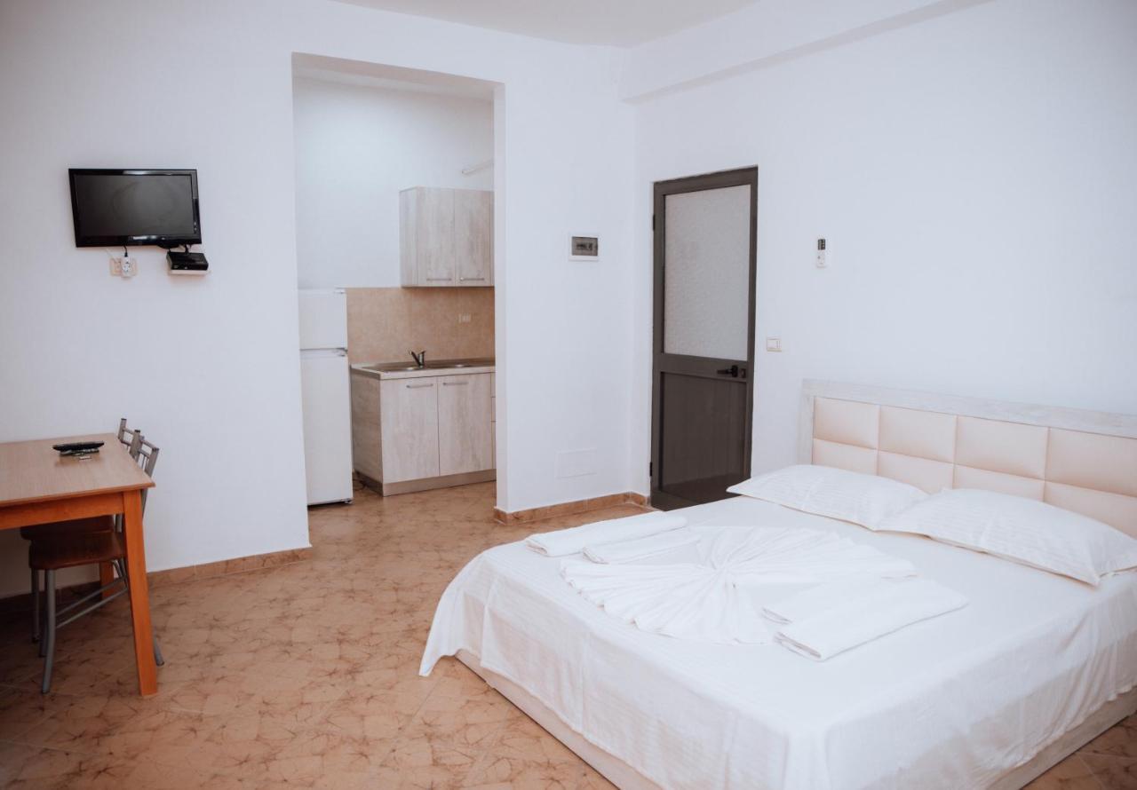Hotel Perdja Велипойе Экстерьер фото